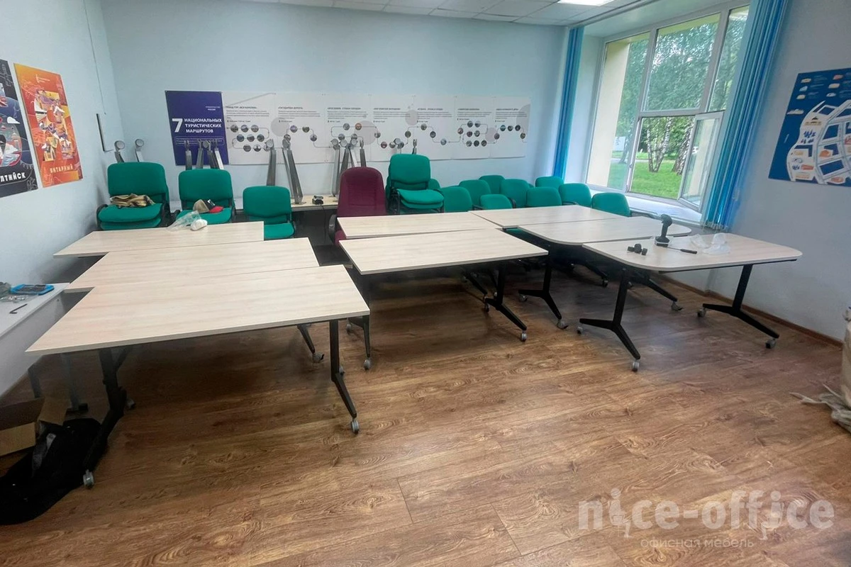 Складной прямолинейный стол (1400*700*750) 8СР.119 BEND new фото в интерьере 1