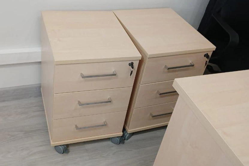 Тумба мобильная с замком First фото в интерьере 2